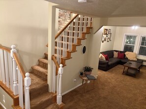 Interior - Family-Friendly Home Near SLC Airport - Sleeps 7 - Easy Parking (Bountiful)