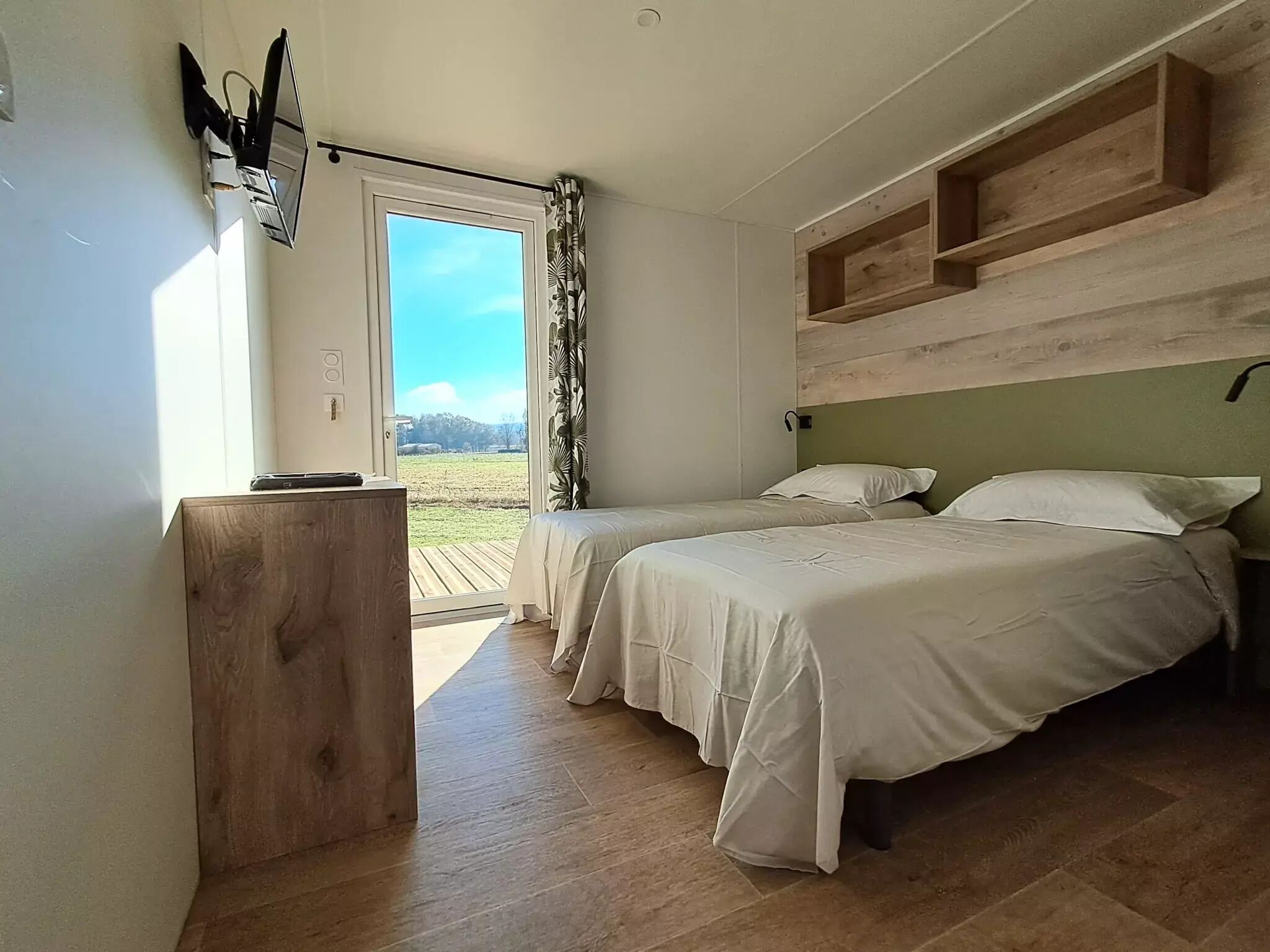 2 Schlafzimmer, Zimmersafe, Internetzugang