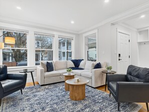 Älytelevisio, pöytäjalkapallopöytä, pöytätennispöytä