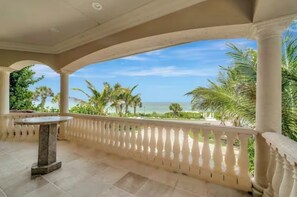 Property grounds - #1 Beachfront Mansion •  Heated Pool • Theater (Nokomis)