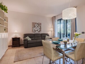 Interior - appartamento Joelle by Interhome (Torre del Lago Puccini)