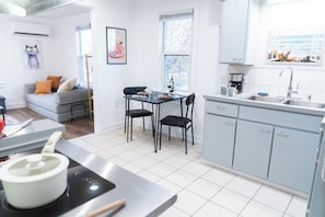 Micro-ondes, plaque de cuisson