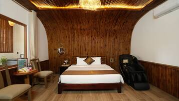 Deluxe Double Room, Garden View | Desk, blackout curtains, free WiFi, bed sheets