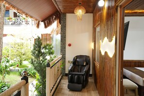 Family Oda, Havuz Manzaralı | Bahçe manzarası