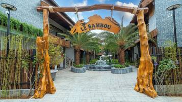 Fachada de la propiedad