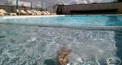 Cabane Pilotis 4 persons