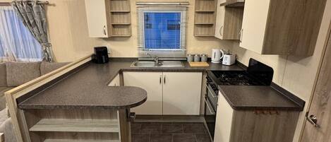 Fridge, oven, stovetop, toaster