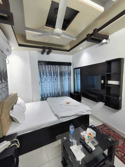 拉杰沙希旅馆住宅有限公司