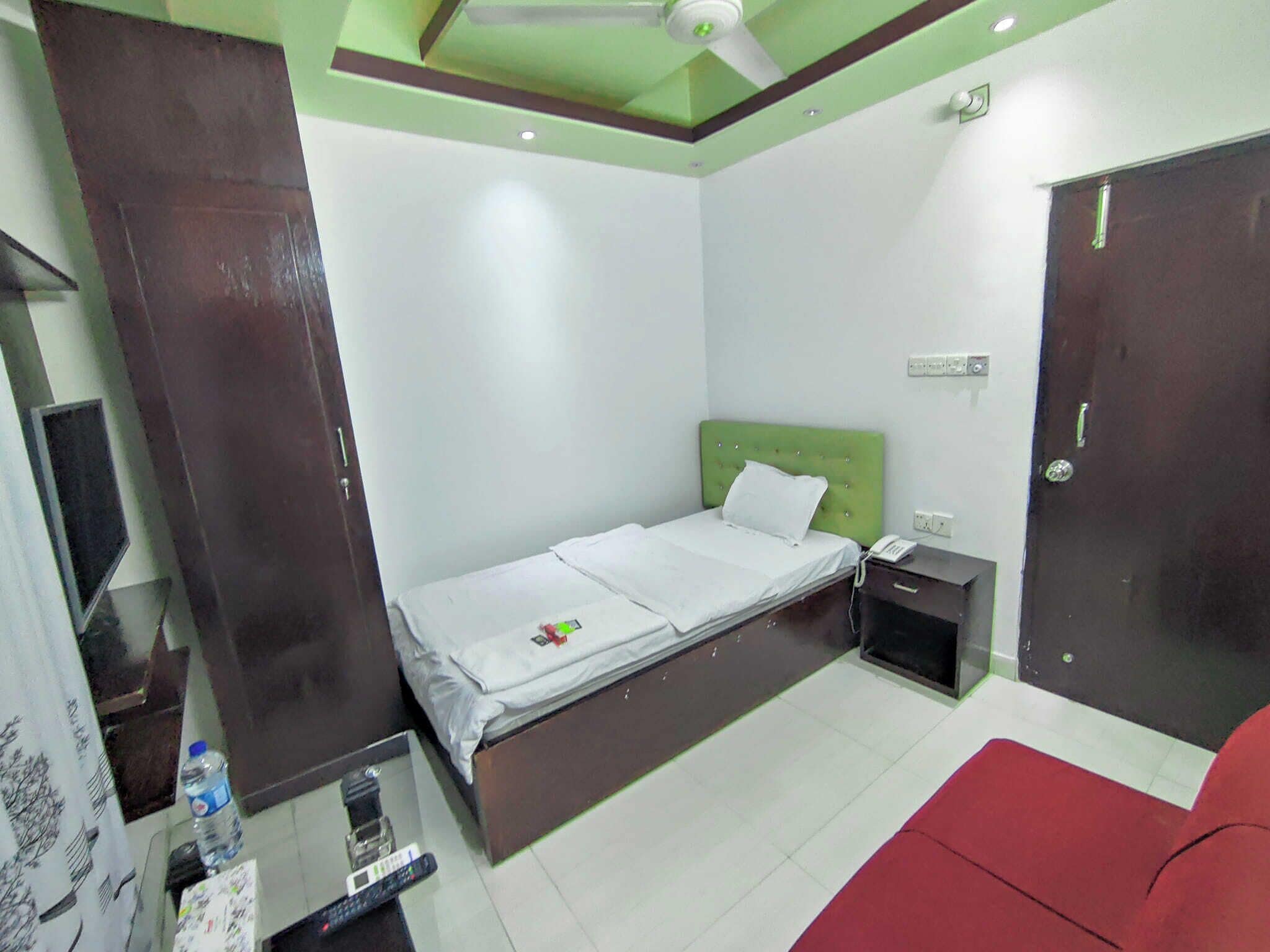 Deluxe Single Room | Free WiFi