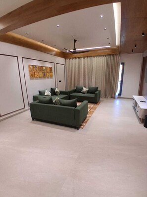 Villa superior, balcón | Zona de estar