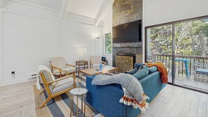 TV, fireplace, table football - Family Friendly! Incline Village Condo w/ Foosball (Incline Village)