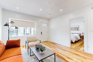 4 chambres, fer et planche à repasser, accès Internet, draps fournis