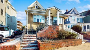Exterior - Shop, Dine, Unwind! Gateway to Boston Sights (Everett)