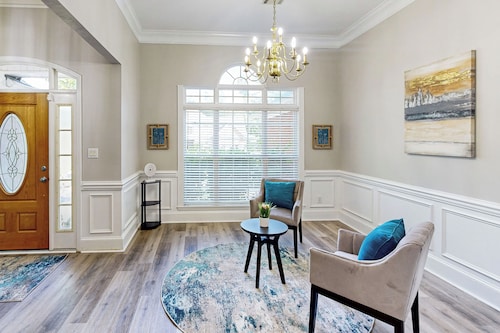 Elegant 4BR W & Deck/Yard, Near Augusta National