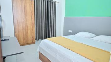 Deluxe Double Room, City View | Iron/ironing board, free WiFi