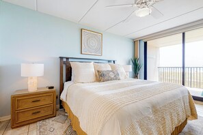 3 bedrooms, iron/ironing board, Internet, bed sheets - Gulf-View Condo w/ Perks: Suntide III - Unit 205 (South Padre Island)