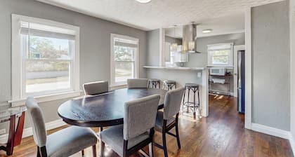 Near Beach! Group-Friendly Michigan City Retreat