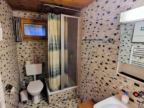 Bathroom - Apartment Ember by Interhome (Fiesch)