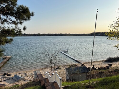Eagles Landing - Lakefront Home on crystal clear Wolf Lake