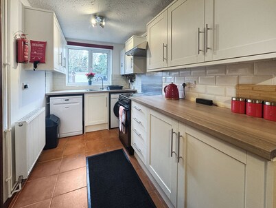 Alojamiento de 2 habitaciones en Bintree