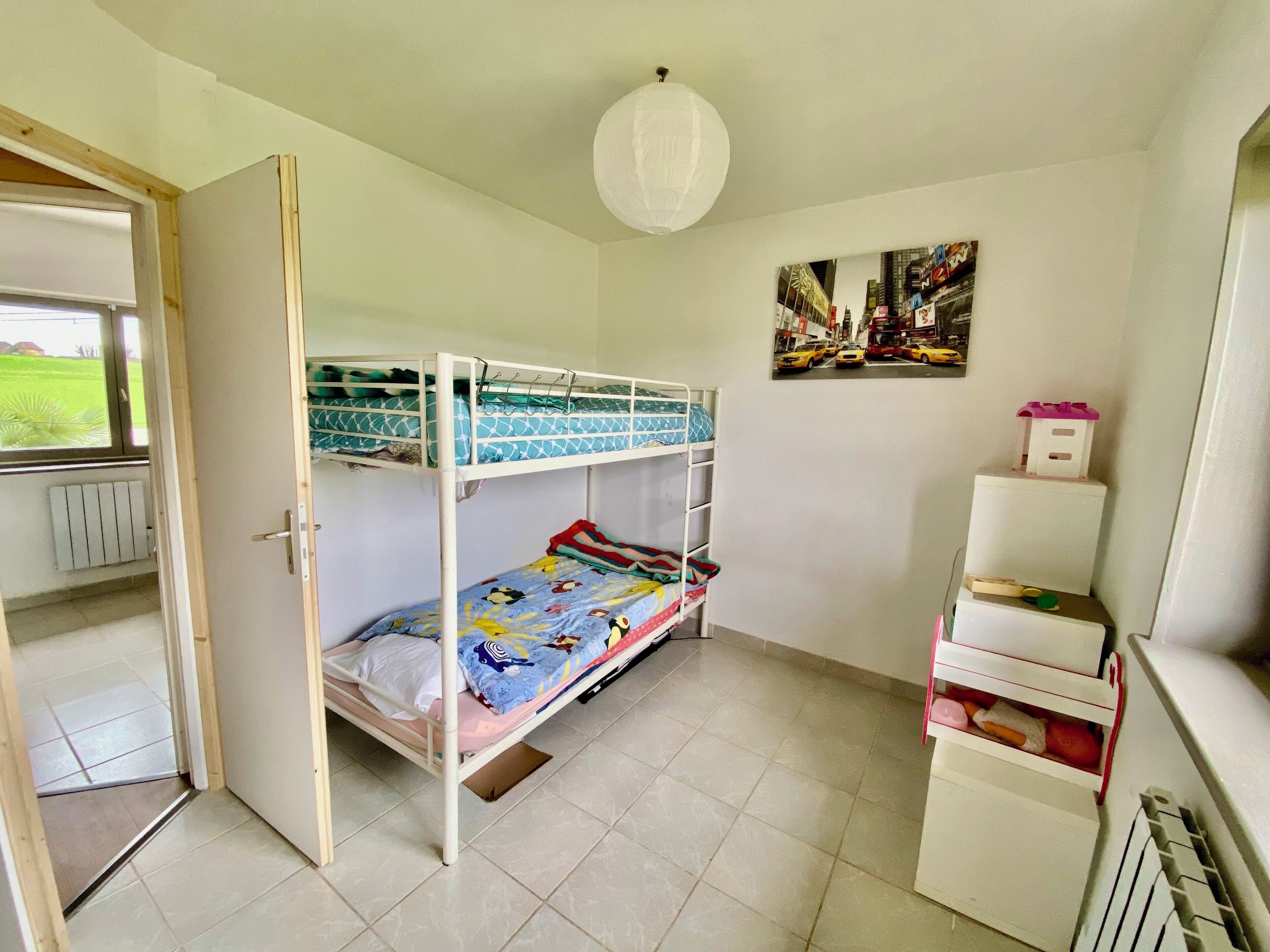 2 bedrooms, desk, iron/ironing board, travel crib