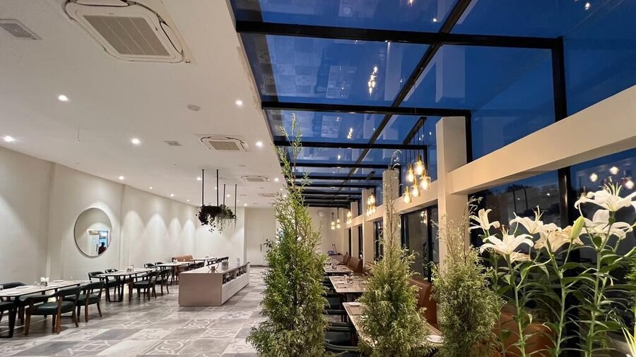 THE AMBER HOTEL