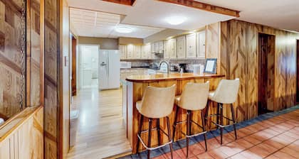 Sauna! Northern Maine Base Near Snowmobile Trails