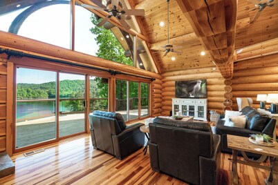 Hot Tub + Dock! Waterfront Norris Lake Log Home