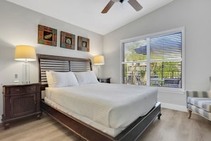 2 bedrooms, iron/ironing board, travel cot, Internet - Steps to Sand! Holmes Beach Retreat w/ Gulf Views (Holmes Beach)