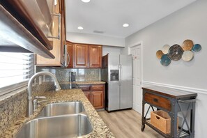 Fridge, microwave, stovetop, dishwasher - Steps to Sand! Holmes Beach Retreat w/ Gulf Views (Holmes Beach)