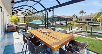 Swim Spa + Dock! Boater's Retreat on Marco Island