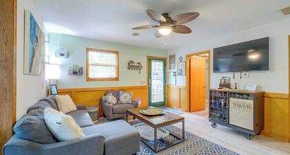 Relax at 'The Cove' Waterfront Getaway