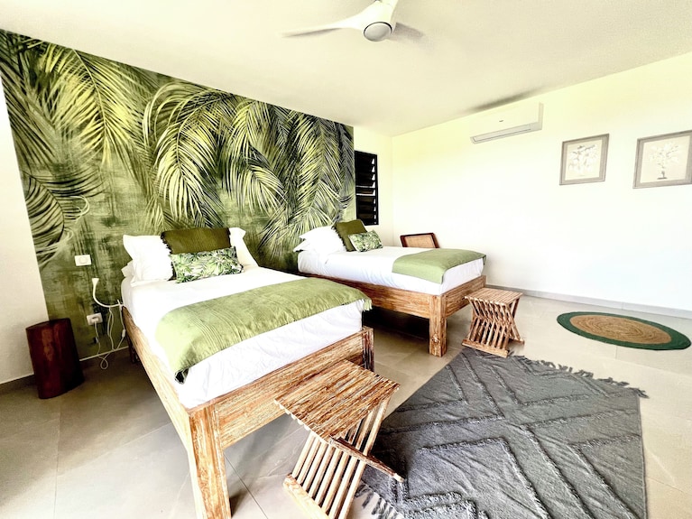 Spacious 3 Br Island Villa W/pool Fast Wifi-sleeps 8 Washer & Dryer - Bora-Bora