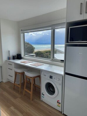 Interior - Sandbar Villa - Freycinet, TAS luxury accomodation (Coles Bay)