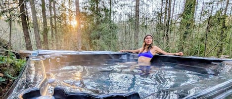 Tina de hidromasaje al aire libre