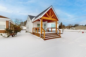 Exterior - Walk to Beach & Dtwn East Tawas! Lake-View Retreat (East Tawas)