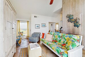 TV, DVD player - Walk to the Sand! Ocean-View Galveston Townhome (Galveston)