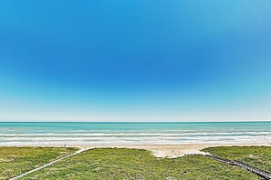 On the beach - Gulf Views, Resort Perks: Suntide III - Unit 703 (South Padre Island)