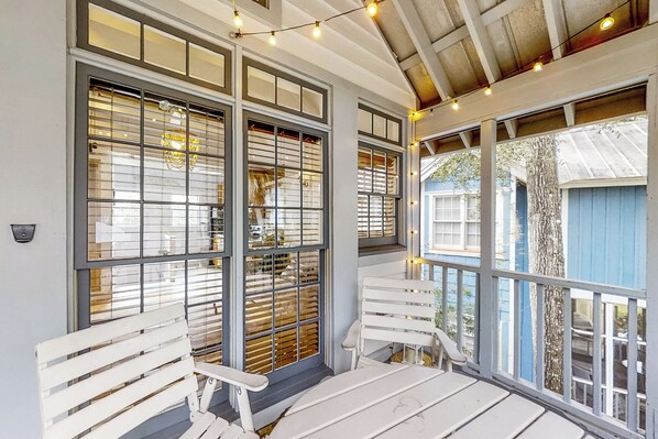 Terrace/patio - Fish, Hike & Unwind! Quiet Haven in Steinhatchee (Steinhatchee)