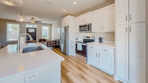 Private kitchen - Walk to Eats! Family Hideaway 16 Mi to PCB (Panama City)