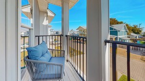 Property grounds - Walk to Eats! Family Hideaway 16 Mi to PCB (Panama City)