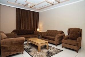 LCD TV - ALMAGHREBY HOTEL 4 (Madinah)