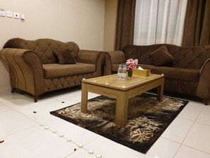 Suite | In-room safe, free WiFi, wheelchair access - ALMAGHREBY HOTEL 4 (Madinah)