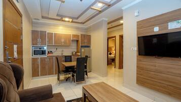 Suite | Private kitchen | Mini-fridge