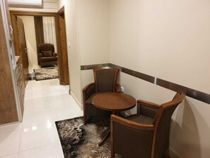 Caja de seguridad en la habitación y wifi gratis 