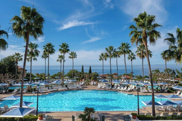 A heated pool - Marriott Newport Coast Villas-Beautiful Beachside Resort-Sleeps 8! (Newport Coast)