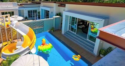 Le poulet poolvilla khanom