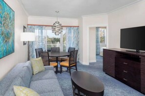 TV, video games - Harborside Resort - Two Bedroom Small - Full Resort Access (Paradise Island)