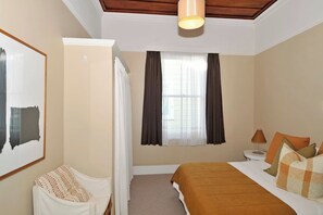 3 dormitorios, tabla de planchar con plancha, wifi y ropa de cama
