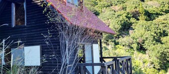 ist villa 05: Mountain Hideout, Sleeps 3